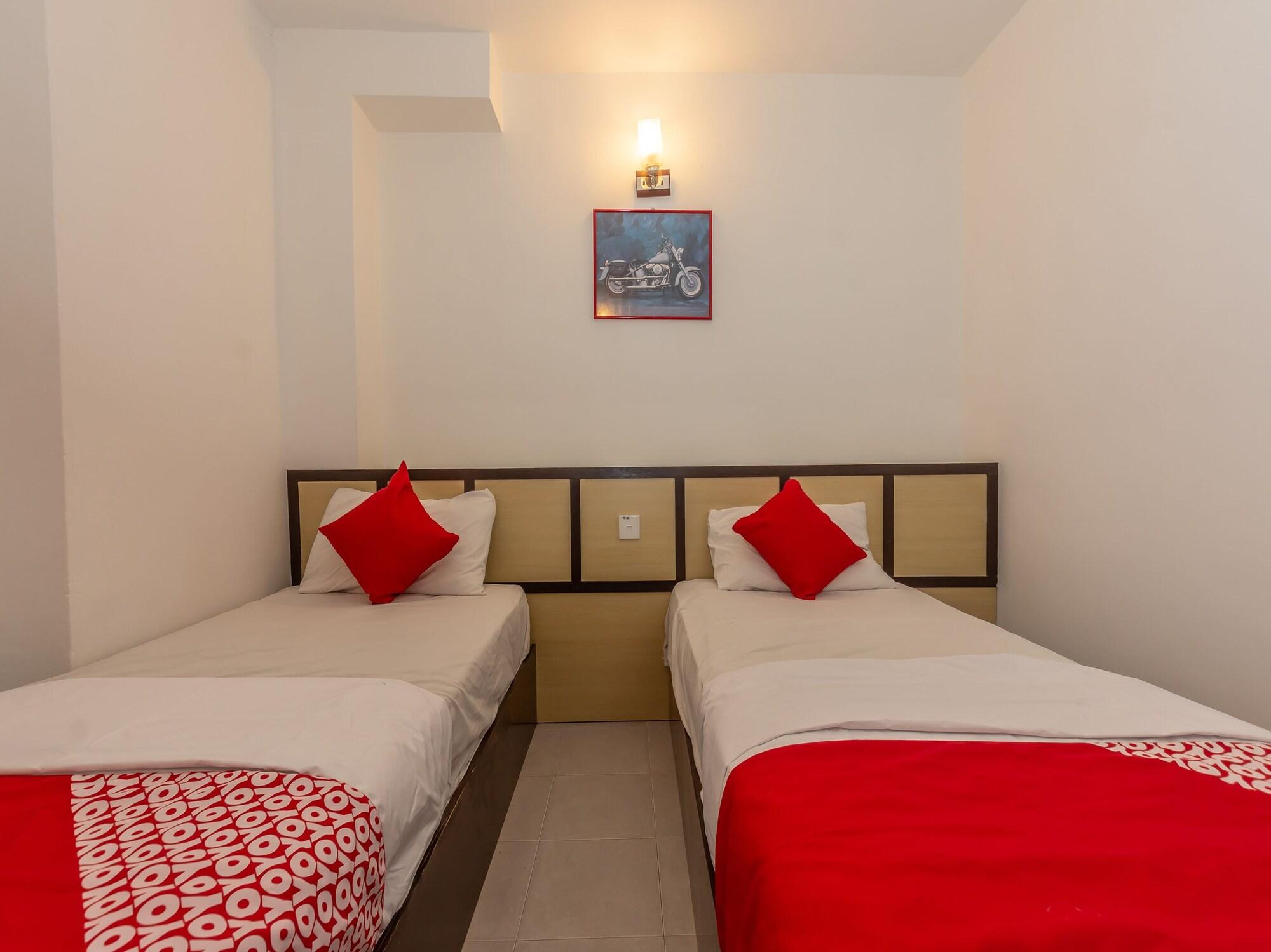 Oyo 1192 Hash House Hotel Malacca Esterno foto