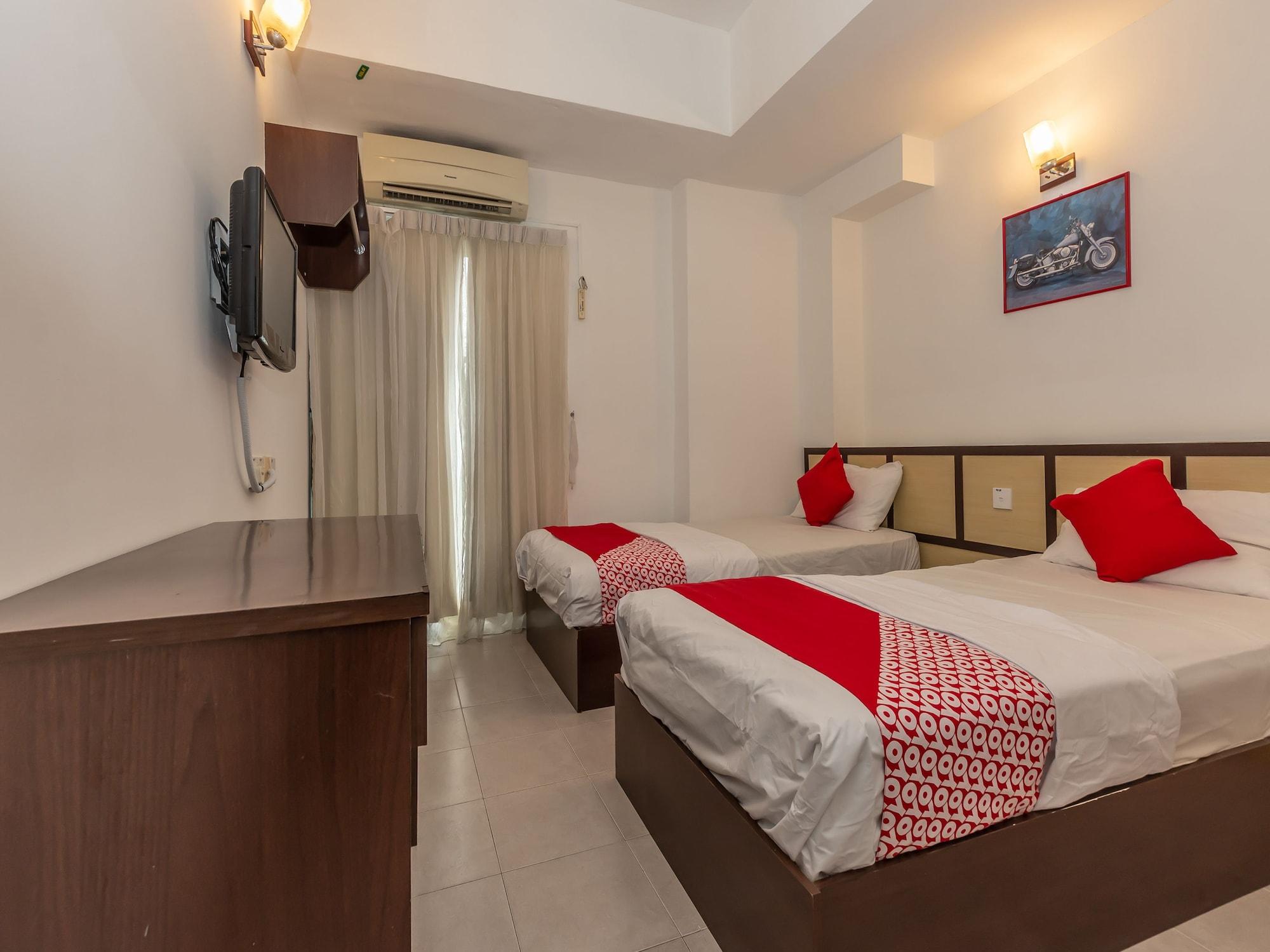 Oyo 1192 Hash House Hotel Malacca Esterno foto