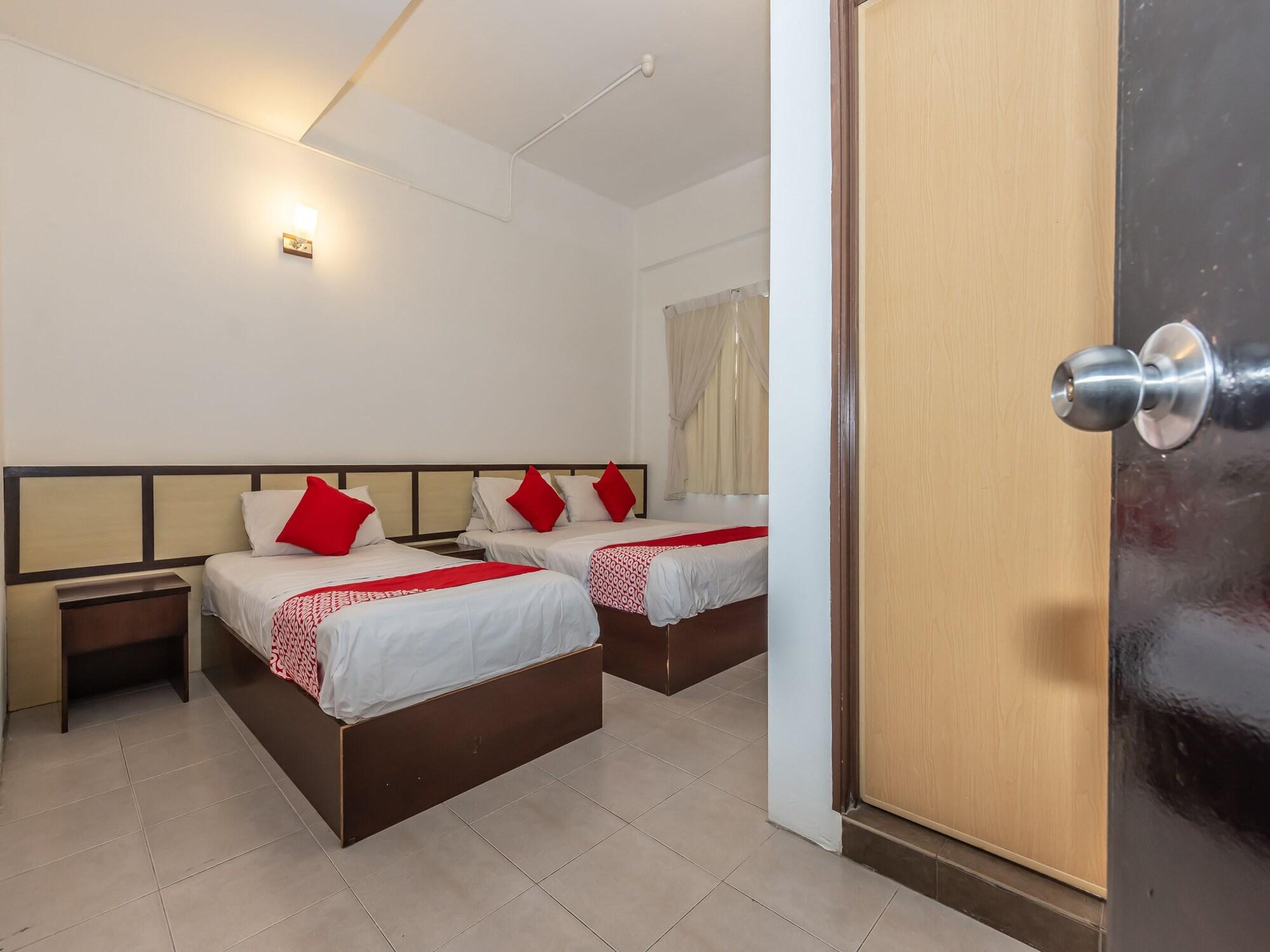 Oyo 1192 Hash House Hotel Malacca Esterno foto