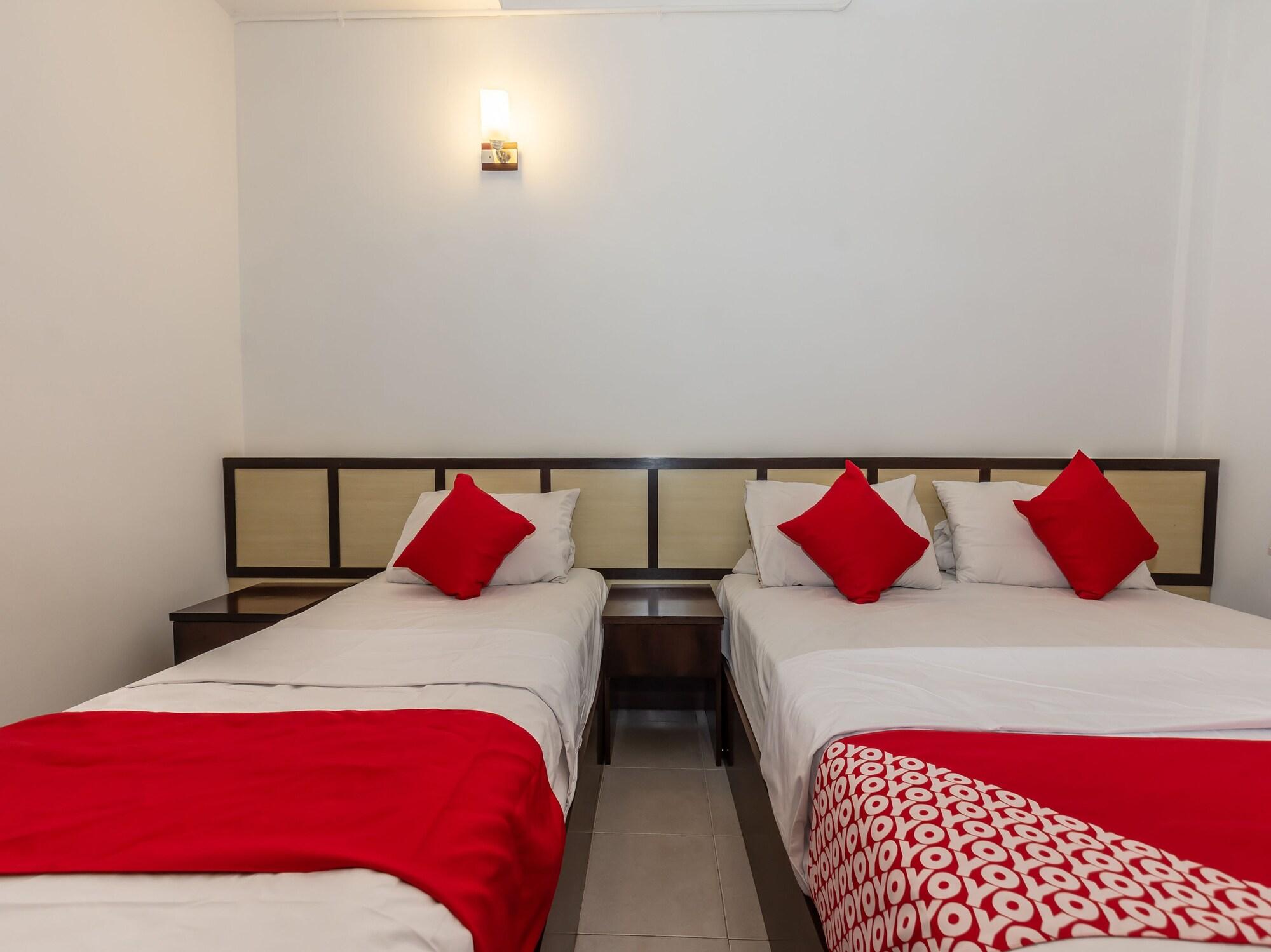 Oyo 1192 Hash House Hotel Malacca Esterno foto