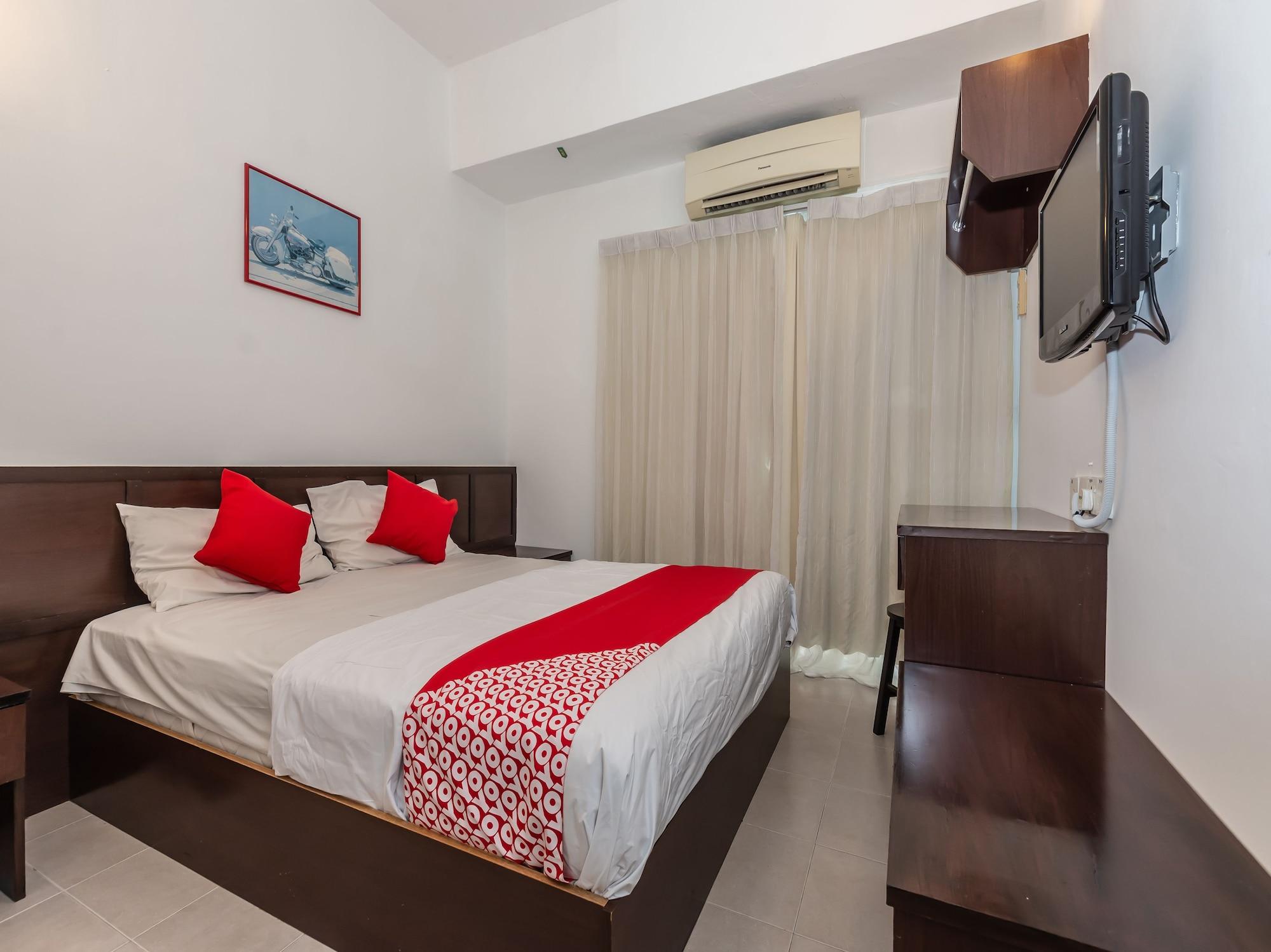 Oyo 1192 Hash House Hotel Malacca Esterno foto