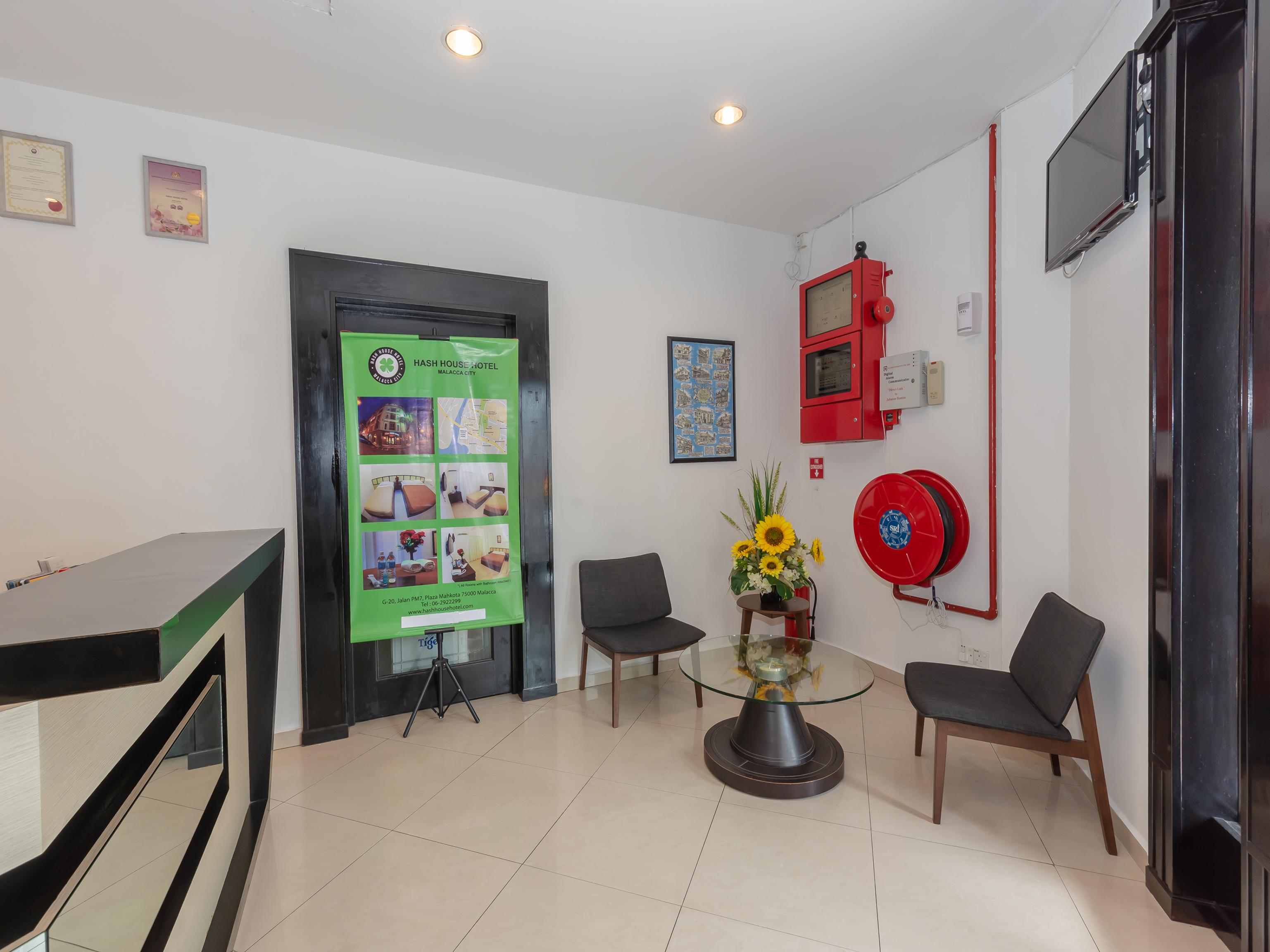 Oyo 1192 Hash House Hotel Malacca Esterno foto
