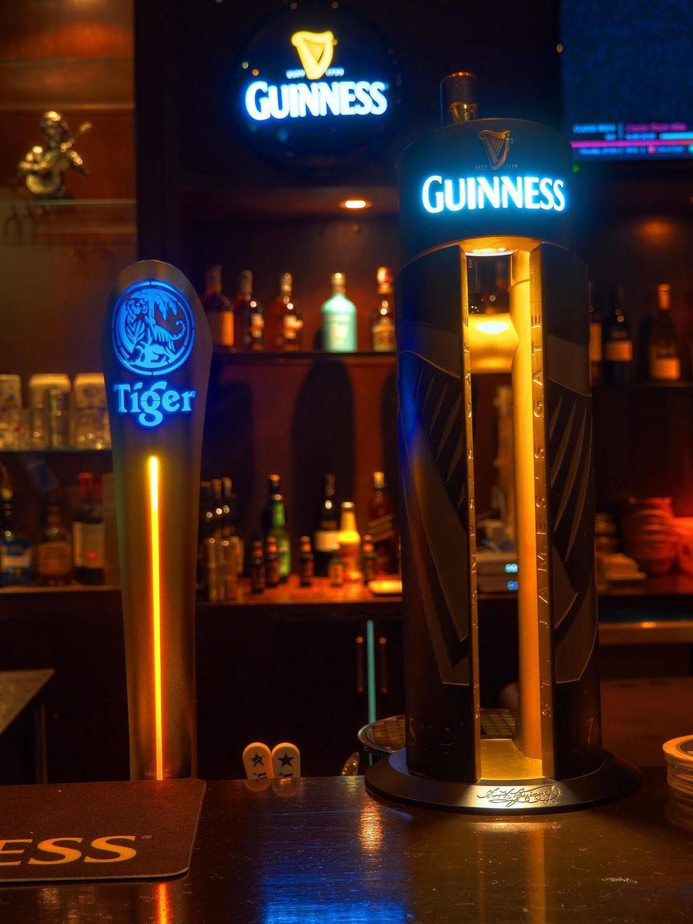 Oyo 1192 Hash House Hotel Malacca Esterno foto